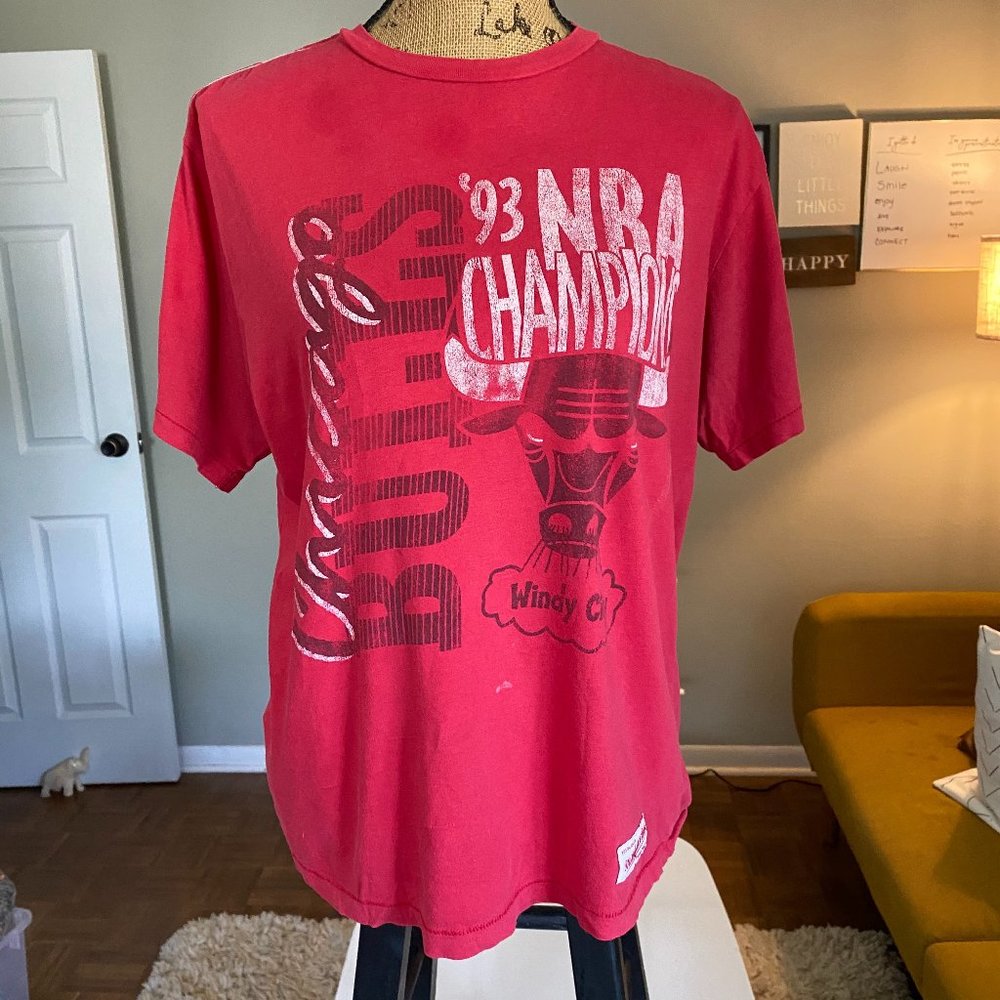 Bulls Tee-shirt, Guy sized Medium